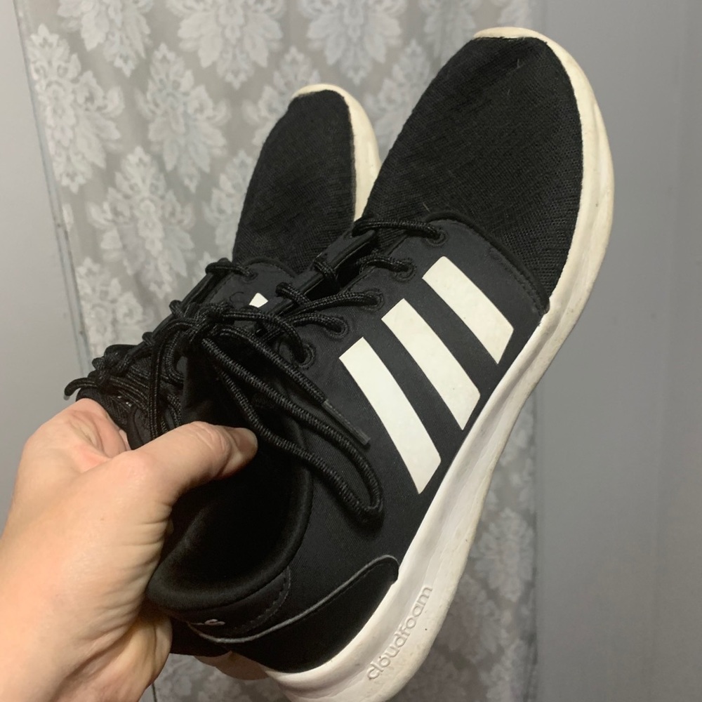 Adidas tennis shoes